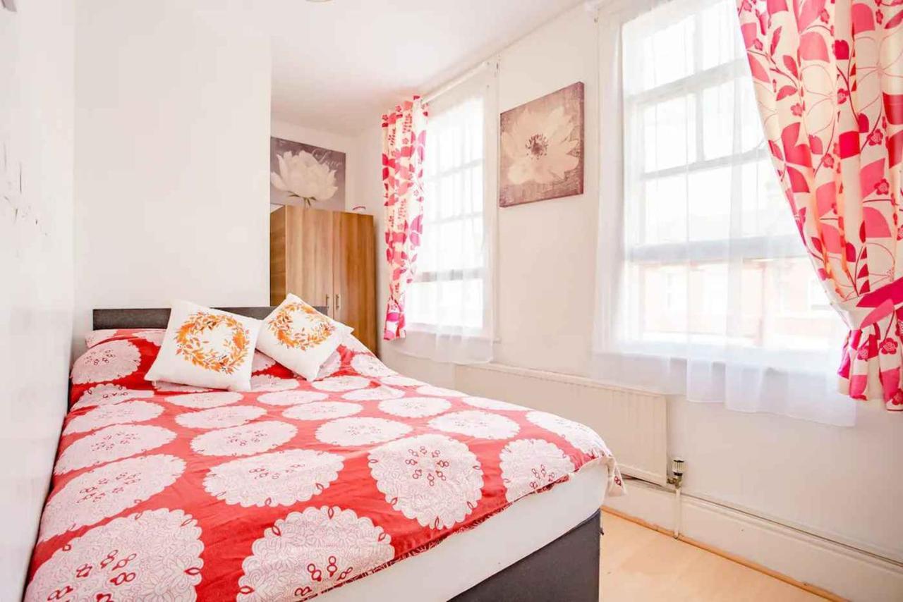 Homestay Near Tottenham Hotspur Stadium لندن المظهر الخارجي الصورة